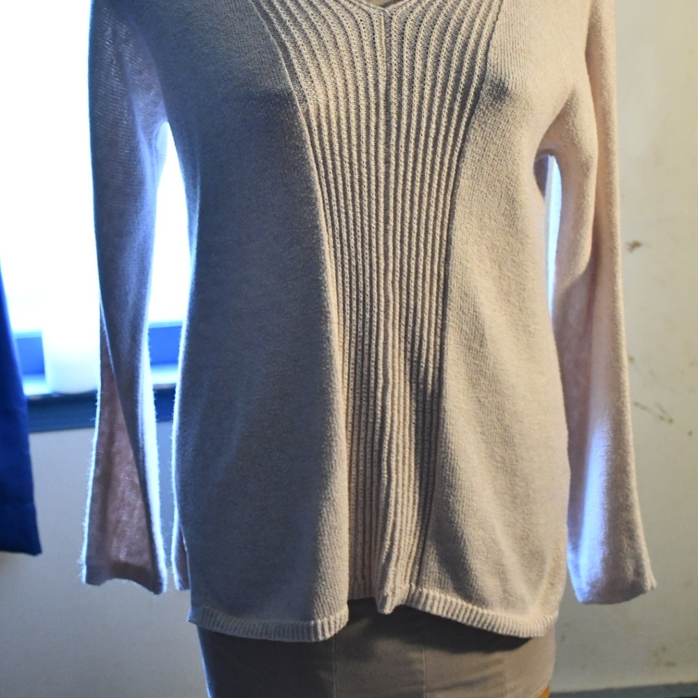 Sweater - Picture 2 of 4